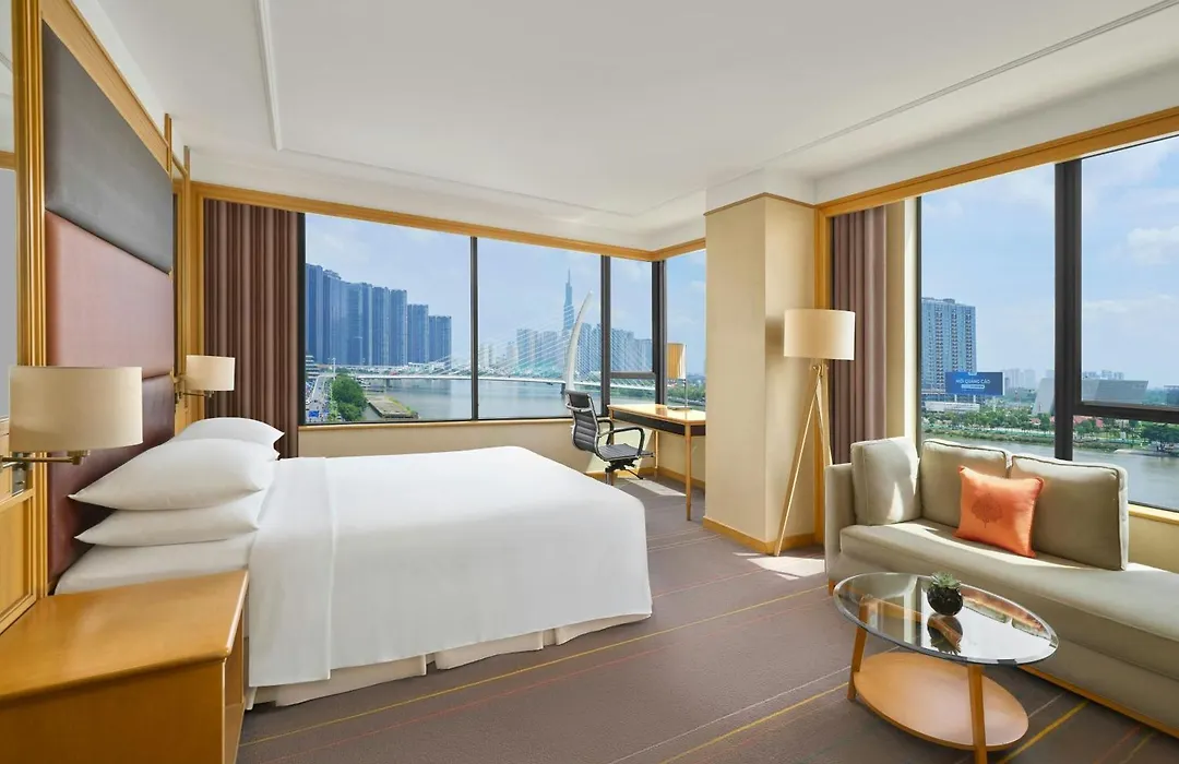 Renaissance Riverside Hotel Saigon-1